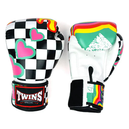 Twins Special FBGVL4-65 Boxing Gloves - Chess